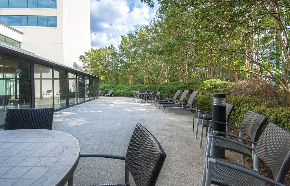 Hilton Greenville Exteriör bild
