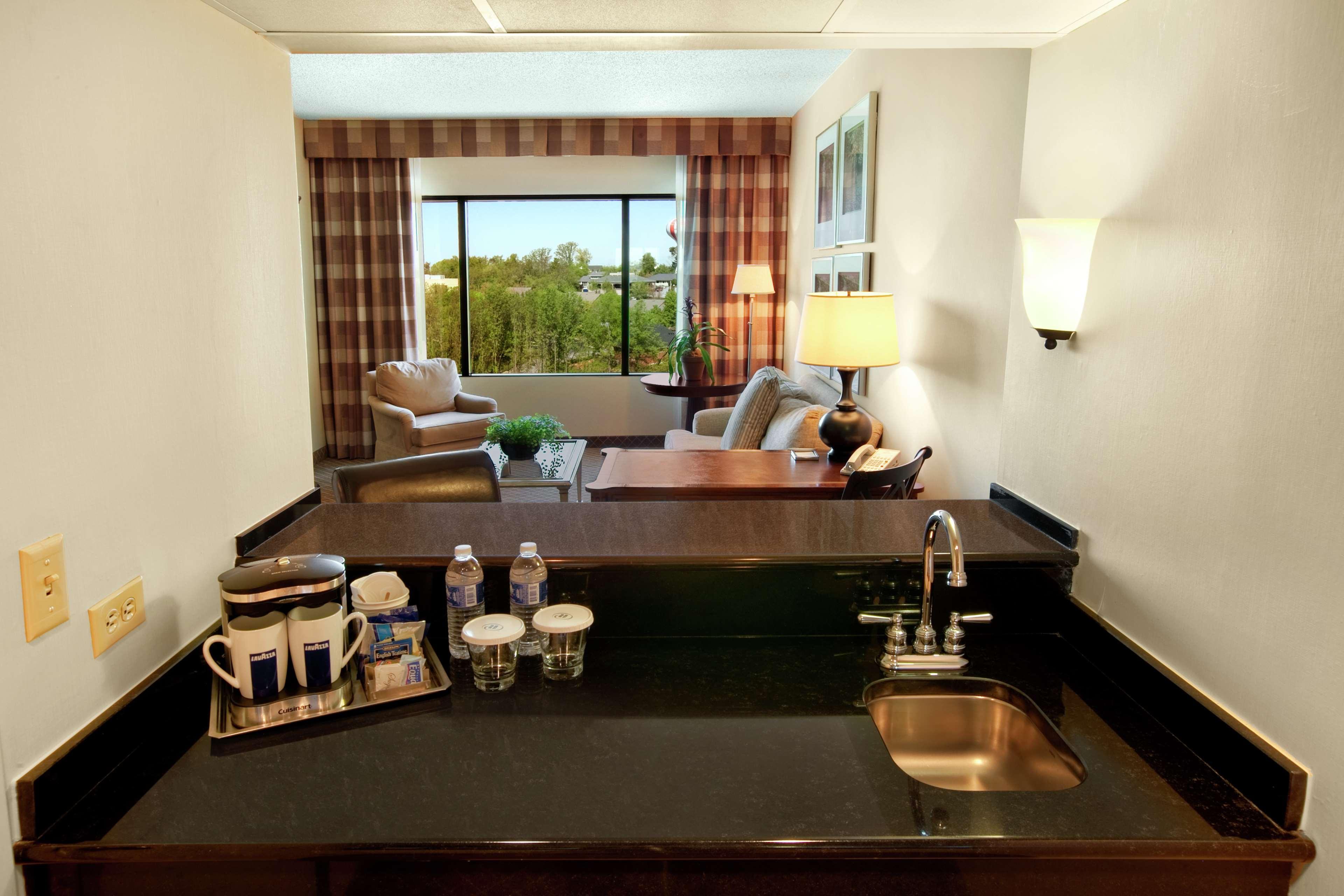 Hilton Greenville Rum bild